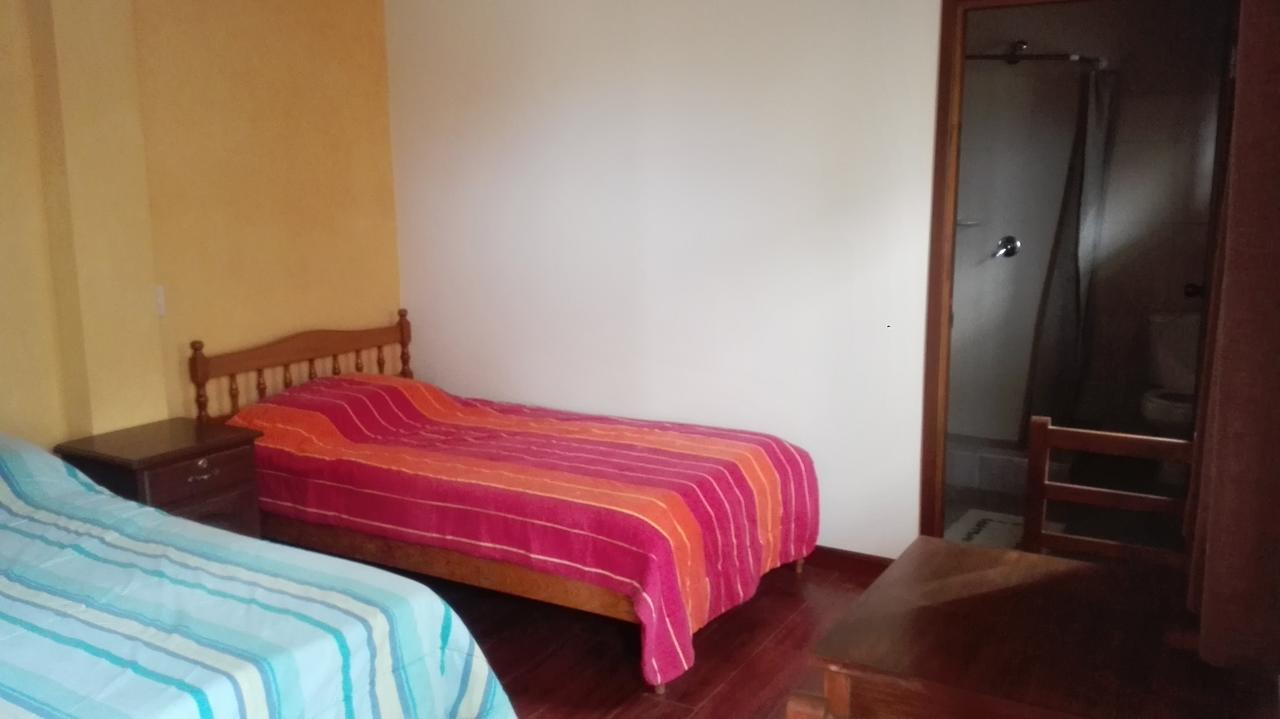 Piedra Blanca Backpackers Hostel Uyuni Bagian luar foto
