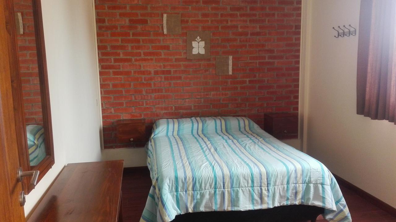 Piedra Blanca Backpackers Hostel Uyuni Bagian luar foto